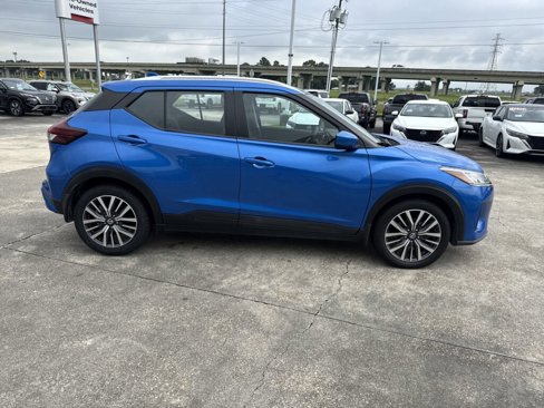 Used 2021 Nissan Kicks SV image 10