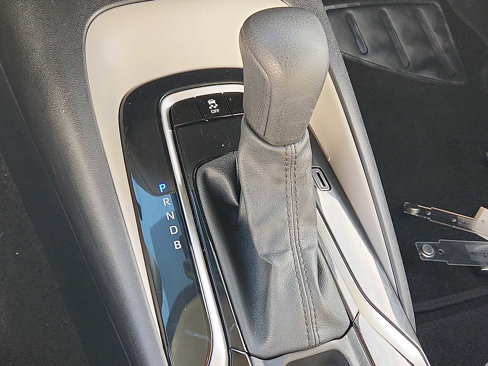 Used 2021 Toyota Corolla LE image 14