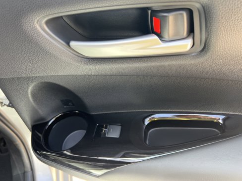 Used 2022 Toyota Corolla Hatchback image 23