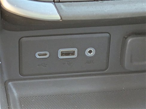 Certified 2024 GMC Terrain SLE image 24