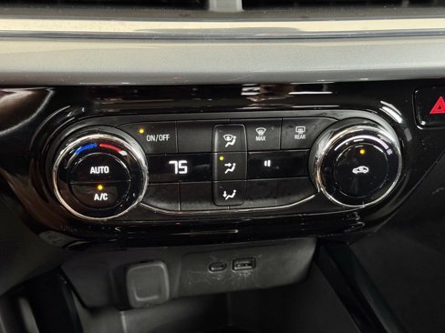 Used 2024 Chevrolet Trax LT image 31