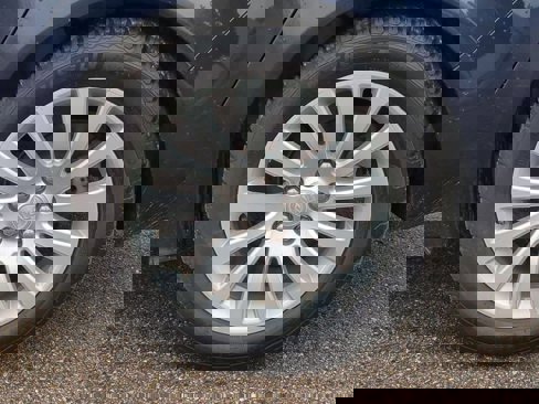 Used 2011 Buick Regal CXL w/ RL2 Preferred Equipment Group image 13