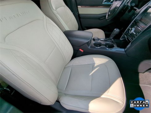 Used 2017 Ford Explorer Platinum image 34
