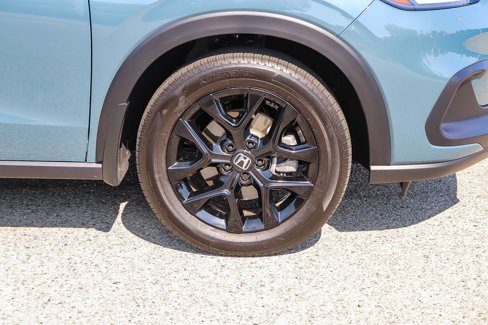 Certified 2025 Honda HR-V Sport image 12