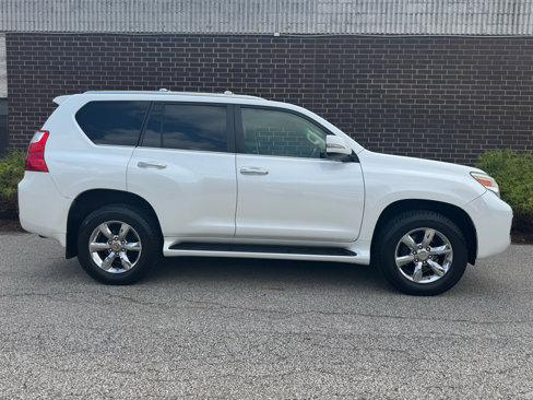 Used 2011 Lexus GX 460 image 34