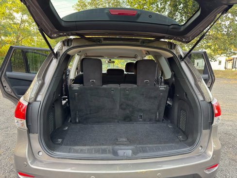 Used 2014 Nissan Pathfinder SV image 37