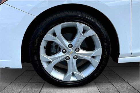 Used 2016 Chevrolet Cruze Premier image 9