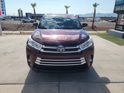 Used 2019 Toyota Highlander XLE image 9