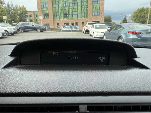 Used 2010 Ford Focus SE image 19