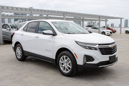 Used 2024 Chevrolet Equinox LT image 3