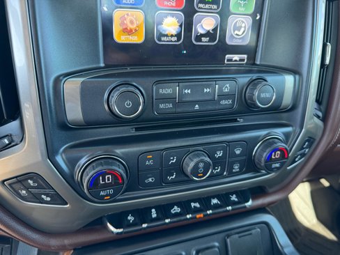 Used 2018 Chevrolet Silverado 1500 High Country image 34