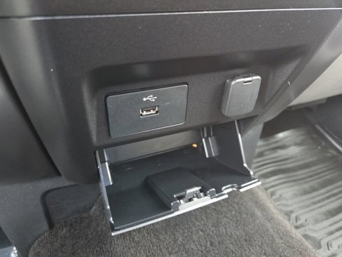 Used 2017 Ford F150 XLT image 47