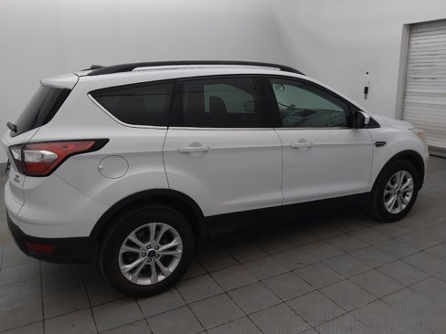 Used 2018 Ford Escape SE image 10