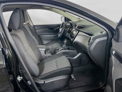 Certified 2020 Nissan Rogue Sport SV image 24