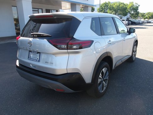 Used 2023 Nissan Rogue SV image 10