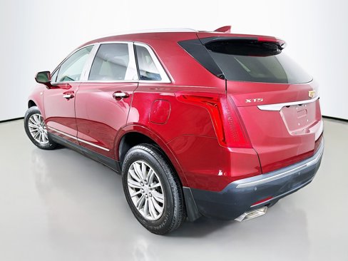 Used 2017 Cadillac XT5 Luxury w/ Driver Awareness Package image 5