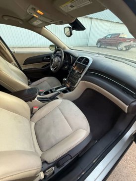 Used 2016 Chevrolet Malibu LT image 15