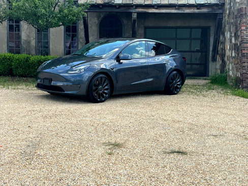 Used 2021 Tesla Model Y Performance image 2