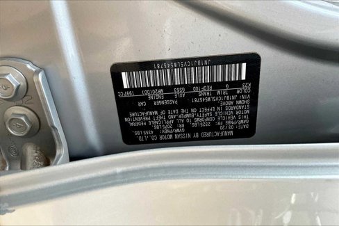 Used 2020 Nissan Rogue Sport S image 30