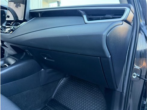 Used 2023 Toyota Corolla LE image 34