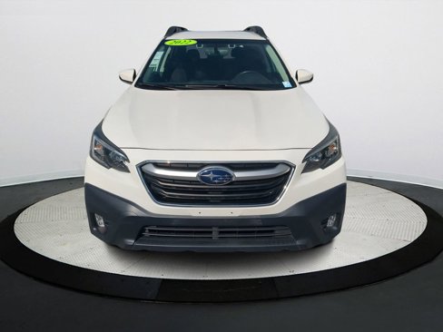 Used 2022 Subaru Outback Premium image 8