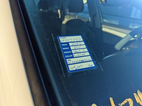 Certified 2023 Volkswagen Taos S image 10
