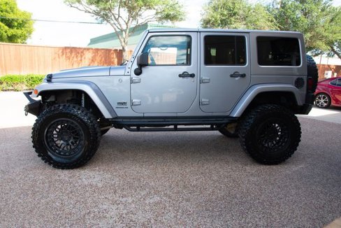 Used 2014 Jeep Wrangler Sahara image 11