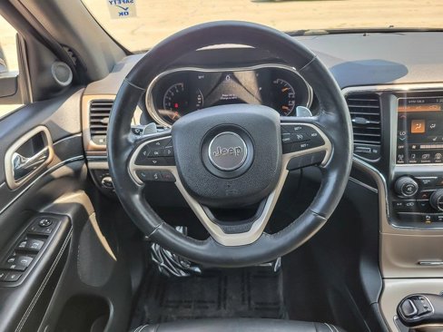 Used 2015 Jeep Grand Cherokee Limited w/ Trailer Tow Group IV image 12