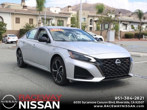 Used 2023 Nissan Altima 2.5 SR image 1