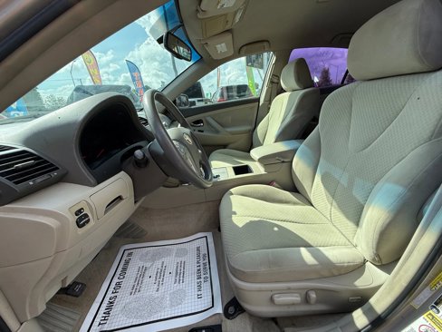 Used 2009 Toyota Camry LE image 13