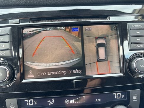 Used 2020 Nissan Rogue SV w/ Premium Package image 23