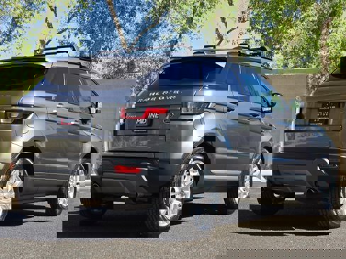 Used 2017 Land Rover Range Rover Evoque SE image 10
