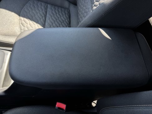 Used 2018 Chevrolet Equinox LT image 13
