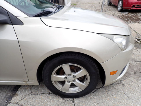 Used 2014 Chevrolet Cruze LT image 10