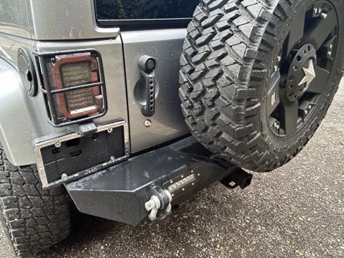 Used 2017 Jeep Wrangler Unlimited Sahara image 6