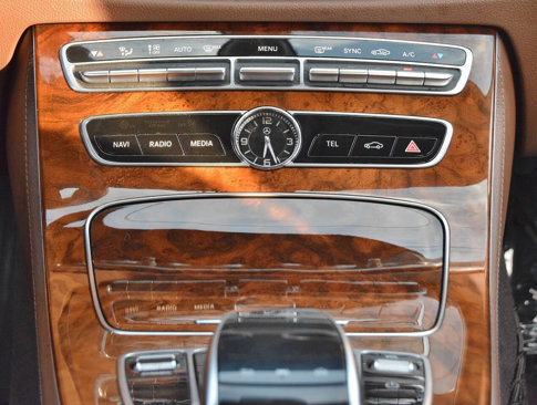 Used 2020 Mercedes-Benz E 350 4MATIC Sedan w/ Premium Package image 40