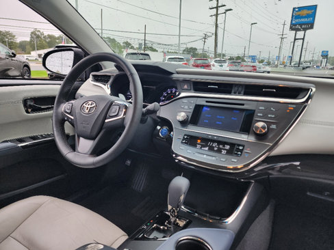 Used 2013 Toyota Avalon XLE Premium image 28