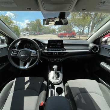 Used 2024 Kia Forte LXS image 9