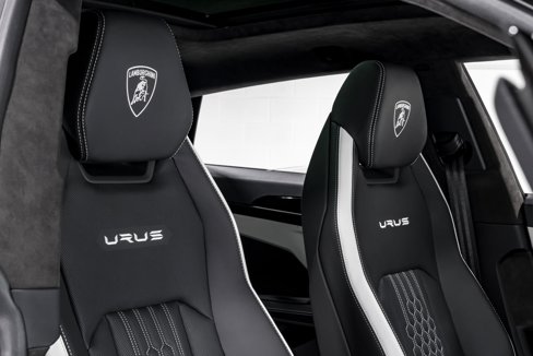 Used 2024 Lamborghini Urus S image 39