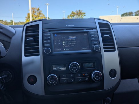 Used 2018 Nissan Frontier PRO-4X w/ Pro-4x Luxury Package image 14