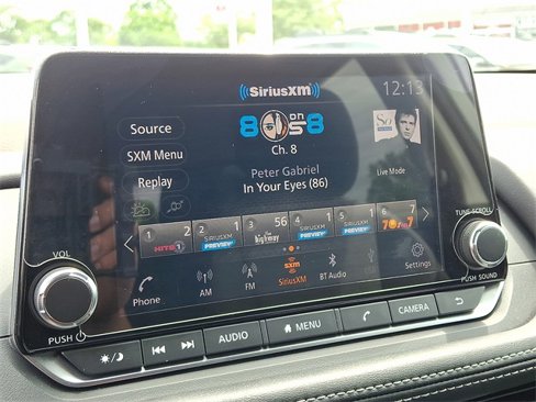 Used 2022 Nissan Rogue S image 16