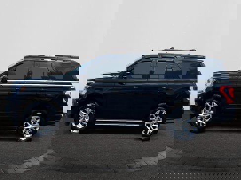 Used 2020 Ford Expedition XLT w/ Equipment Group 202A image 6
