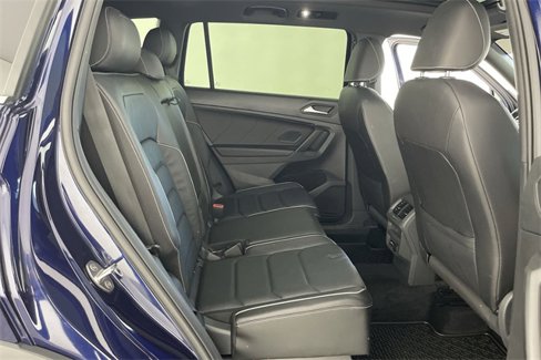 Used 2021 Volkswagen Tiguan SEL Premium R-Line image 45