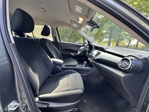 Used 2024 Nissan Kicks SV image 27