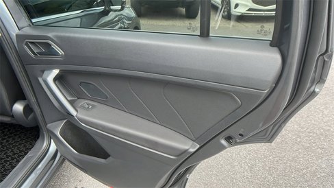 Used 2019 Volkswagen Tiguan SEL Premium R-Line image 20