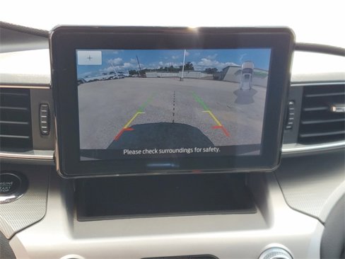 Used 2022 Ford Explorer XLT w/ Equipment Group 202A image 27