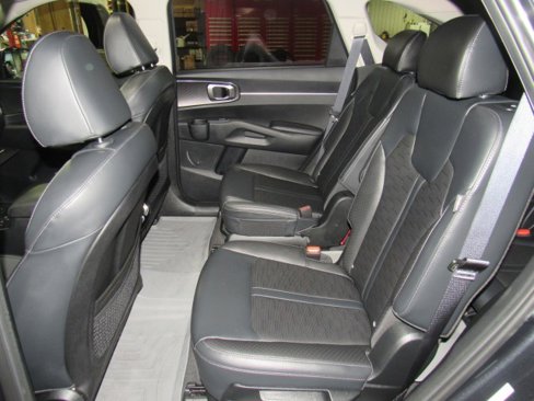 Used 2024 Kia Sorento EX w/ Panoramic Sunroof Package image 22