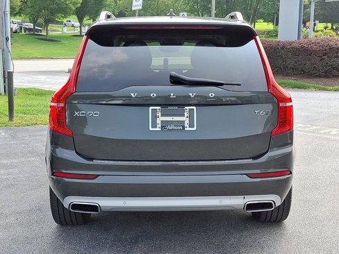 Used 2018 Volvo XC90 T6 Momentum w/ Convenience Package image 5