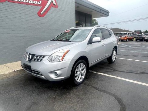Used 2012 Nissan Rogue SL image 2