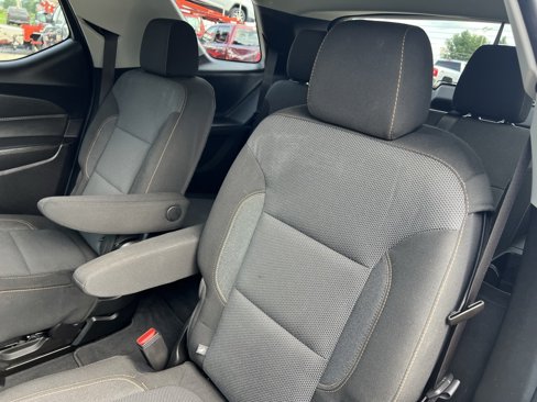 Used 2020 Chevrolet Traverse LT image 23